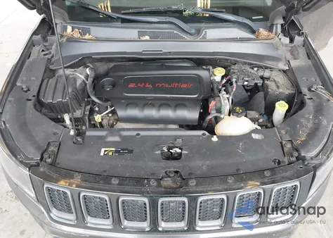 2018 Jeep Compass Trailhawk 4X4 z USA, uszkodzony, nr VIN 3C4NJDDB5JT465531